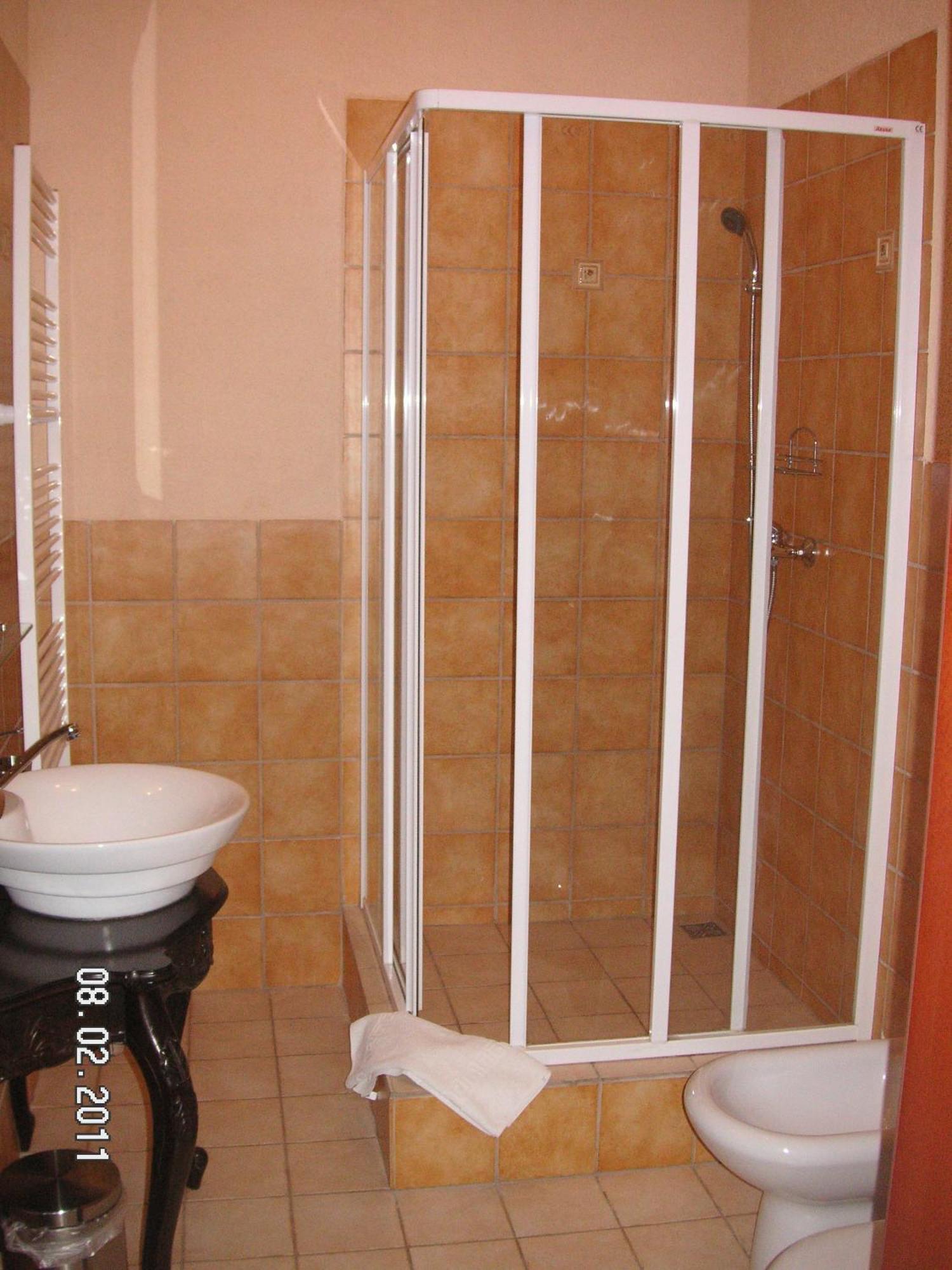 Hotel Na Kafkove اوسترافا المظهر الخارجي الصورة