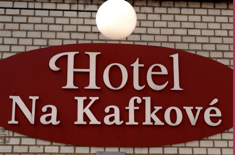 Hotel Na Kafkove اوسترافا المظهر الخارجي الصورة