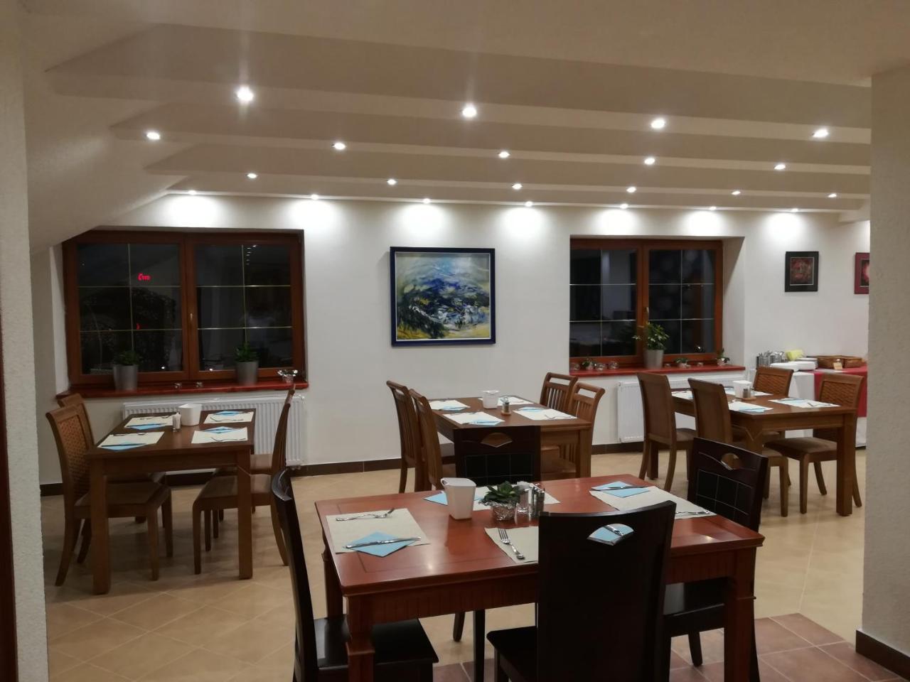 Hotel Na Kafkove اوسترافا المظهر الخارجي الصورة